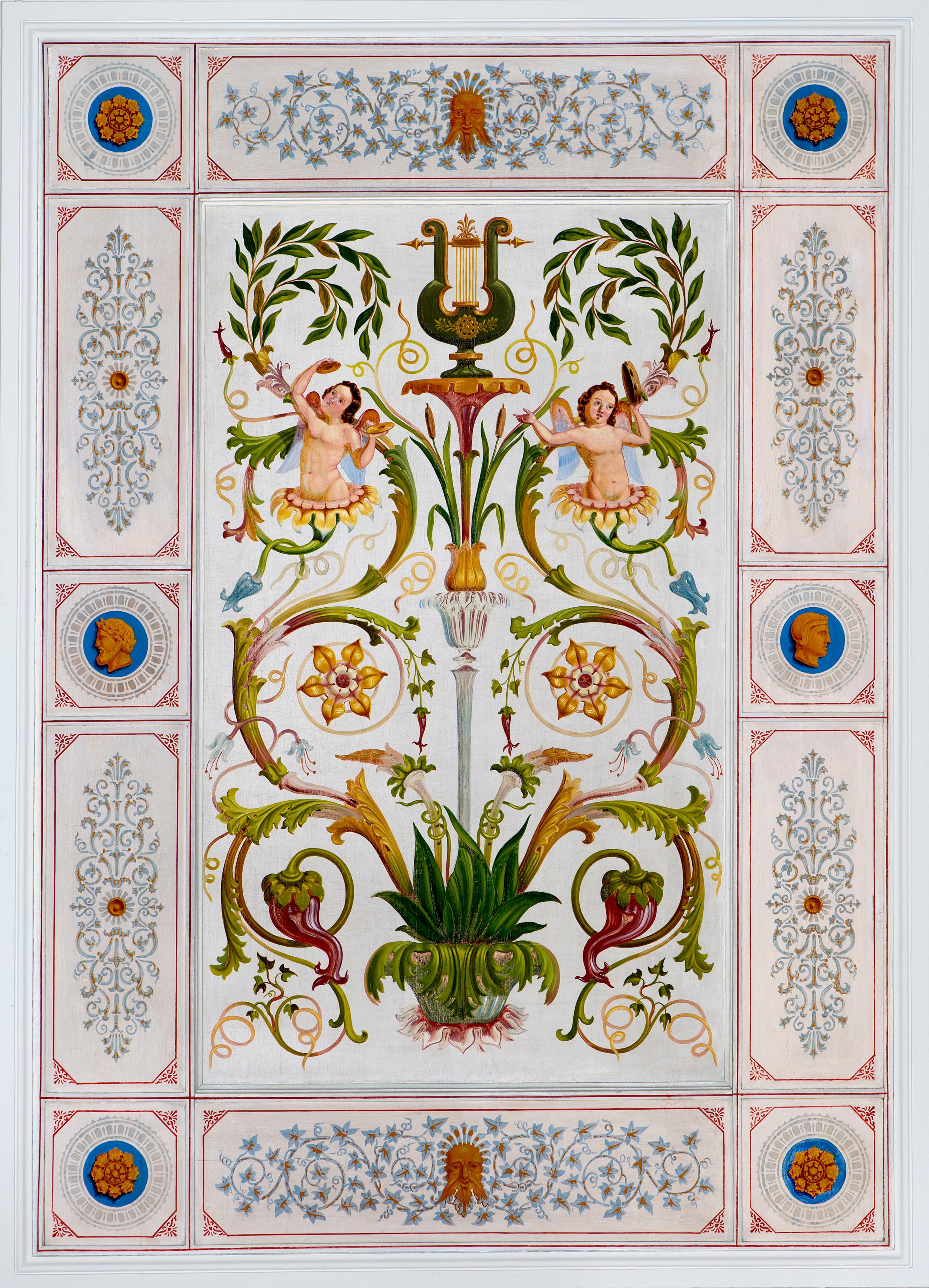 Et veggfelt, med pompeiansk utsmykning som omfatter både blomster, engler og lyrer.