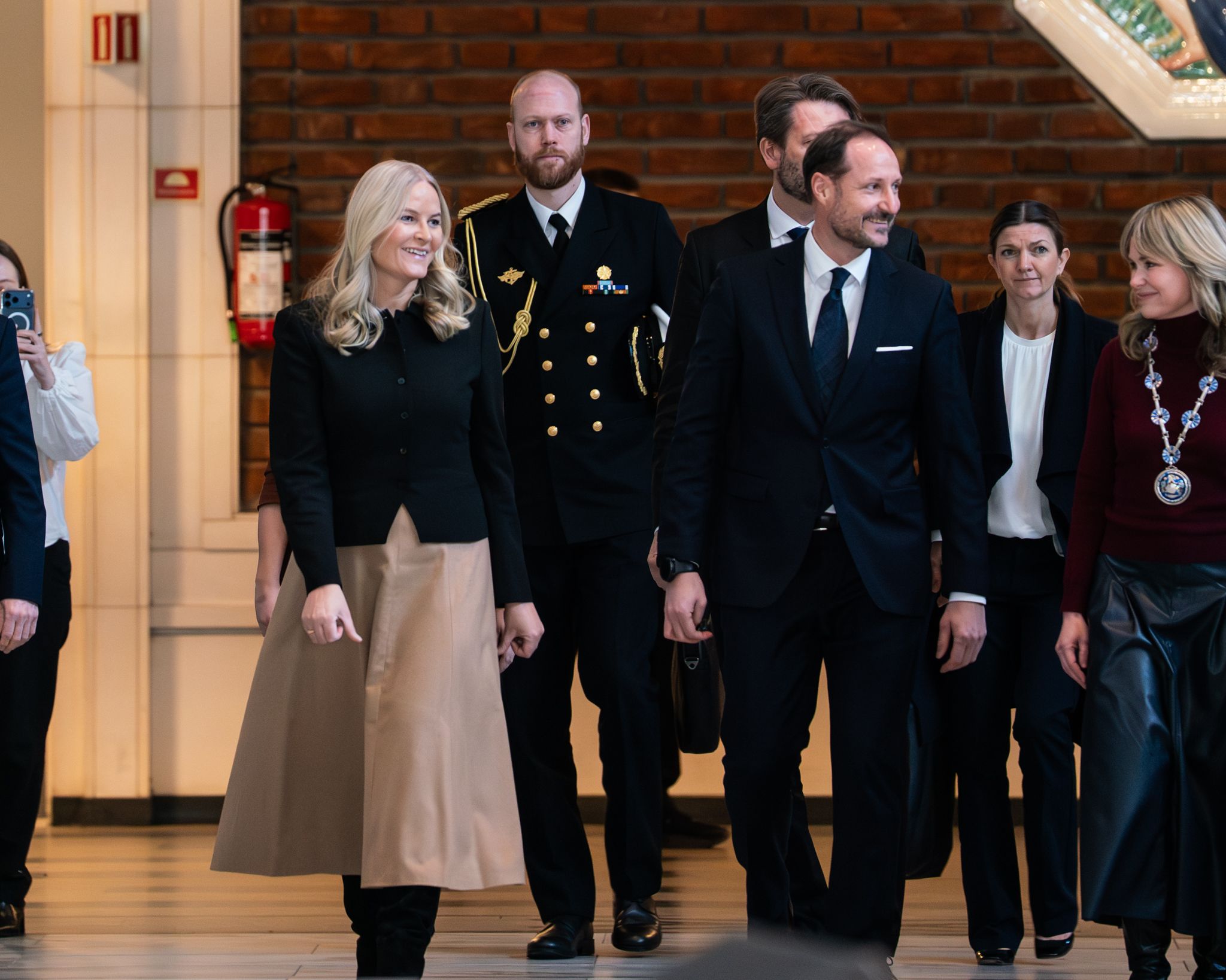 Kronprinsparet i Oslo rådhus. Foto: Det kongelige hoff 