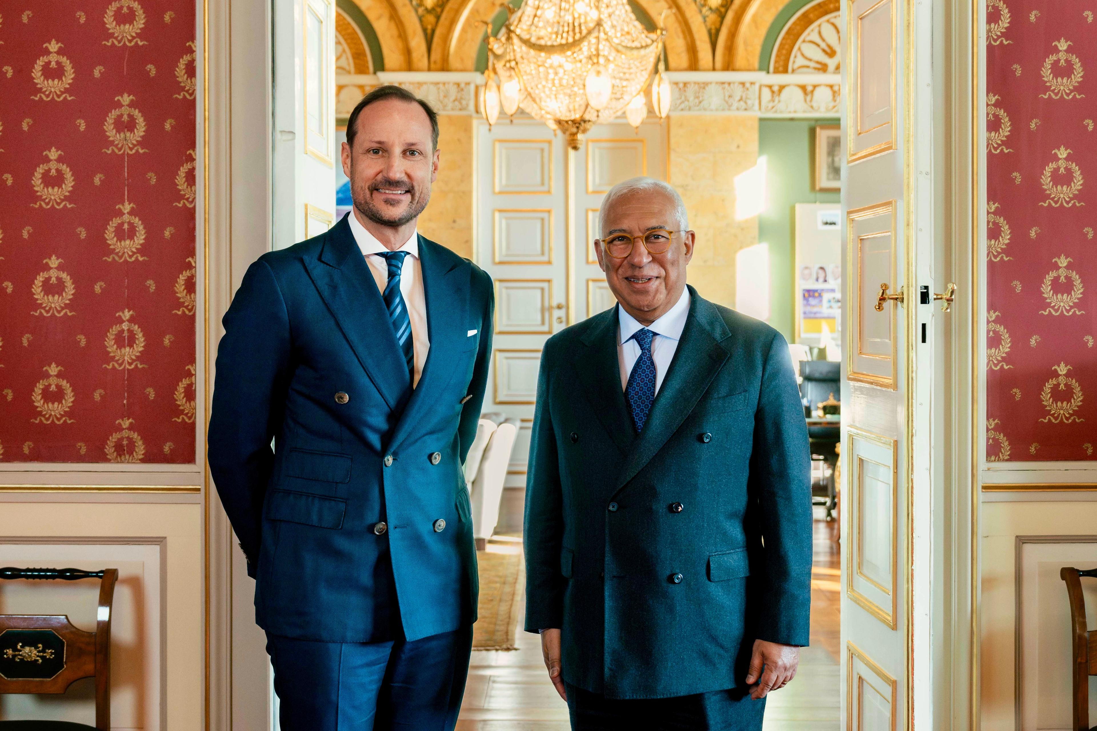 Offisielt bilde med Kronprins Haakon og António Costa.