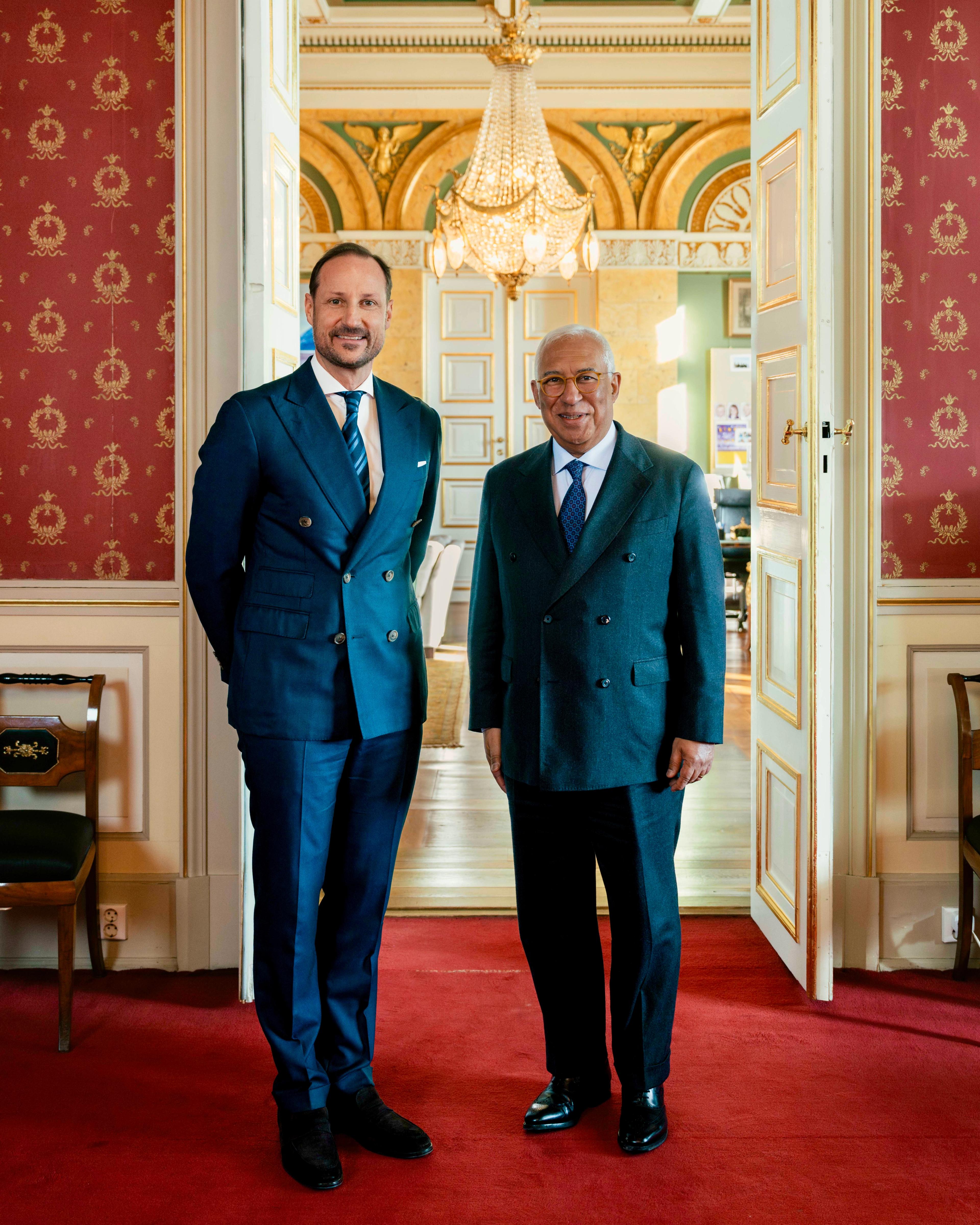 Offisielt bilde med Kronprins Haakon og António Costa.