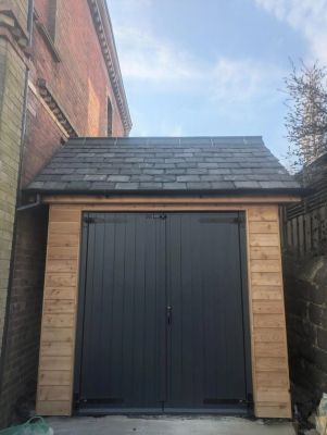 Main view of the extension with doors closed.