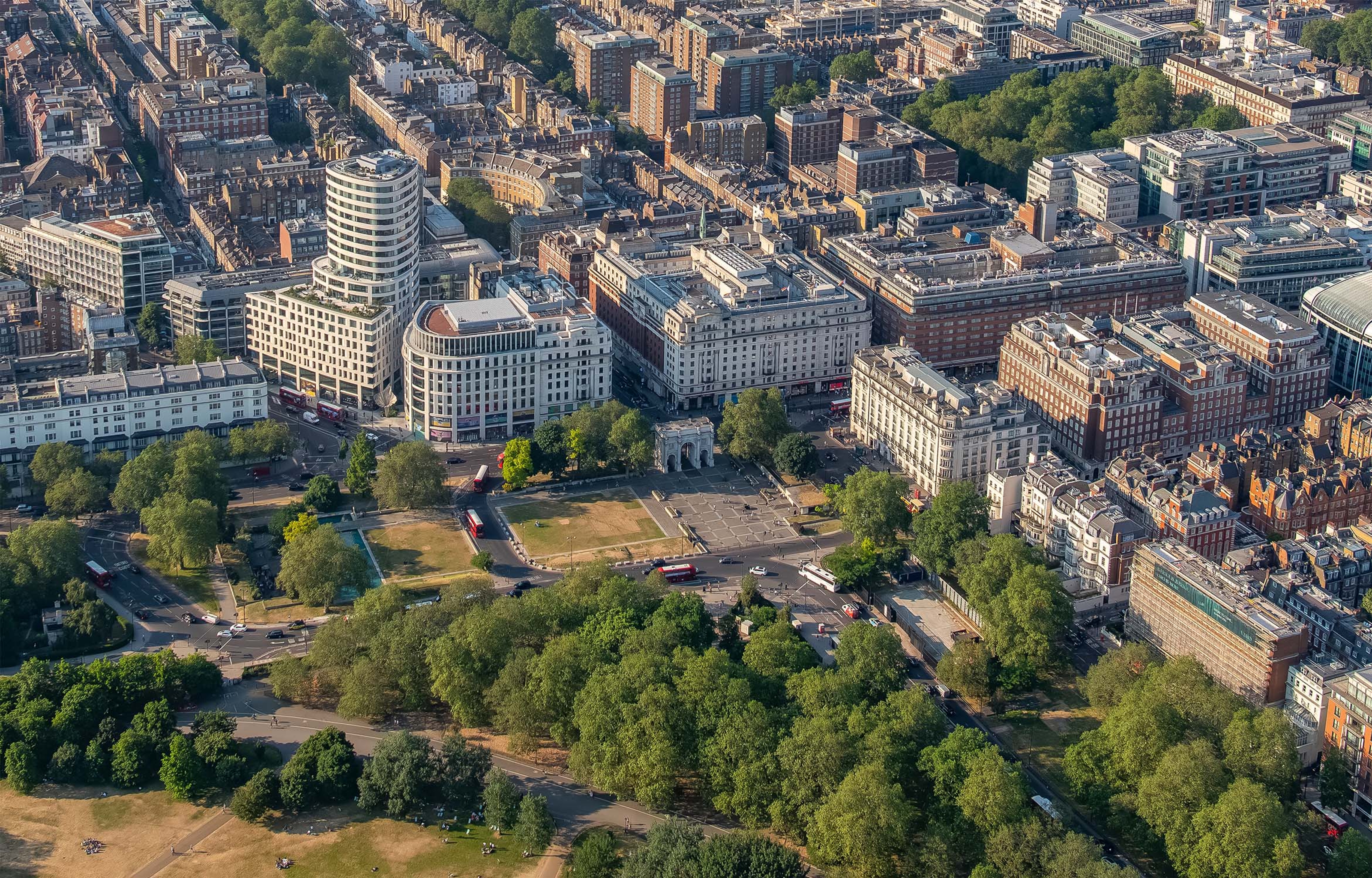 Ariel photograph of Marble Arch and surrounding area including lots of green trees.