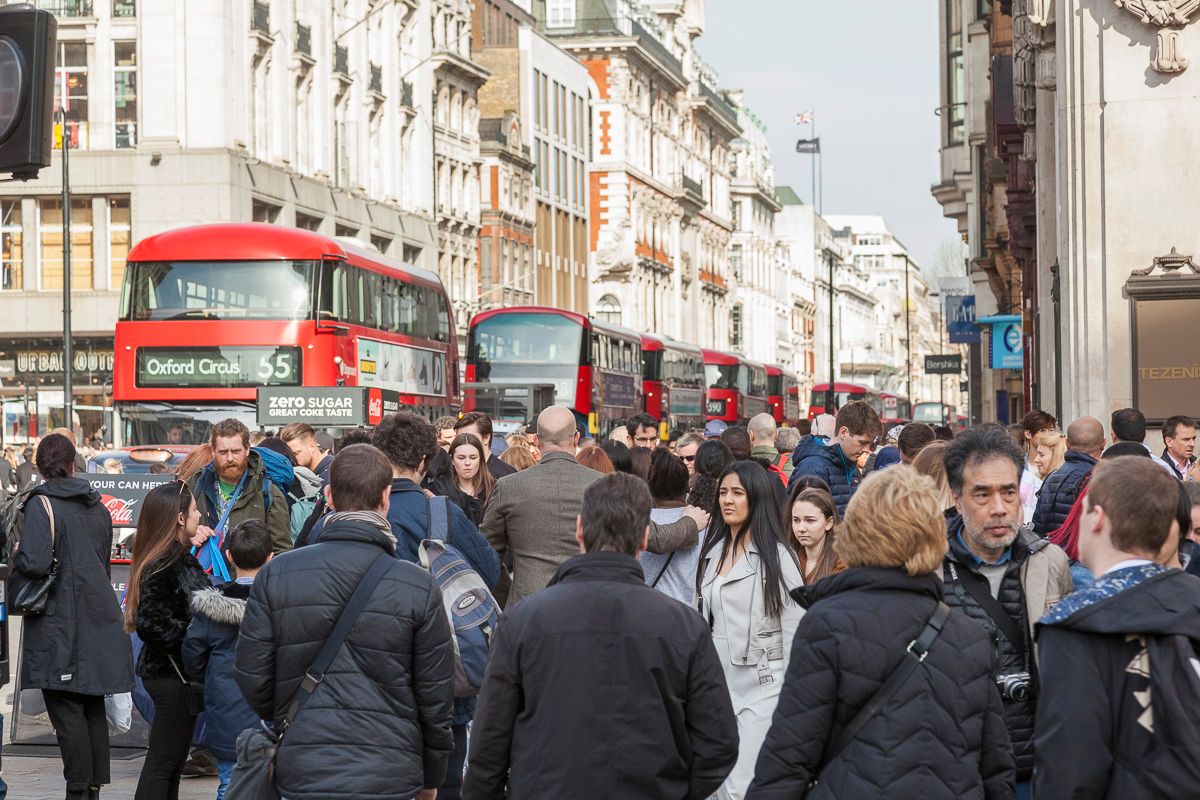 Crowded pavement on Oxford Street.