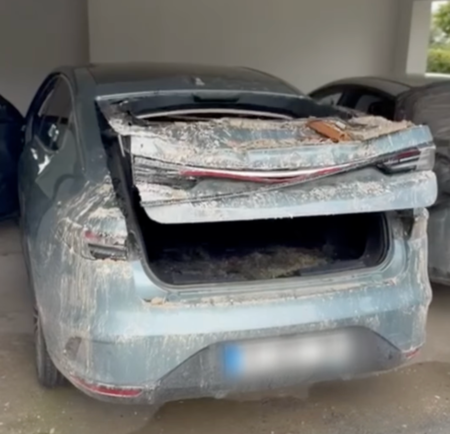 Üzerine istinat duvarı yıkılan Togg T10F