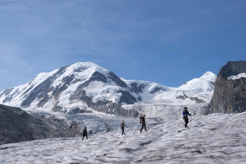 Na gołym lodowcu Gornergletcher