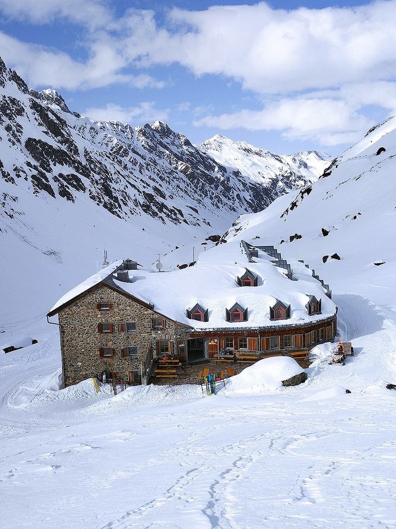 Jamtal Hutte