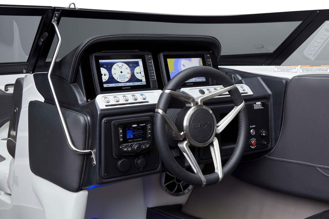 2022 Crownline 220 SS LPX