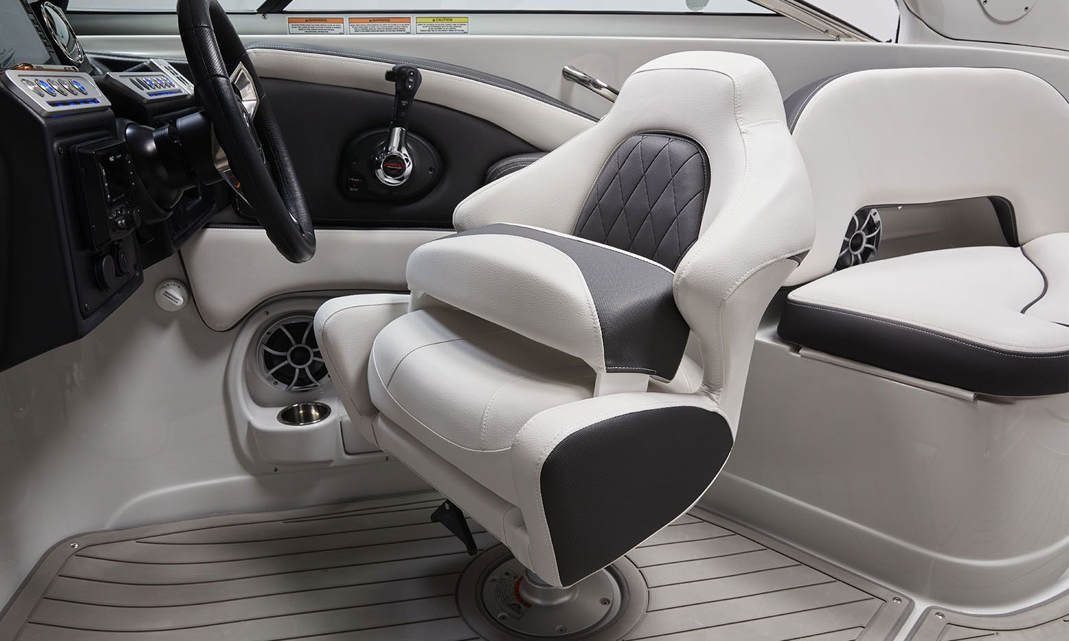 2020 Crownline 270 XSS