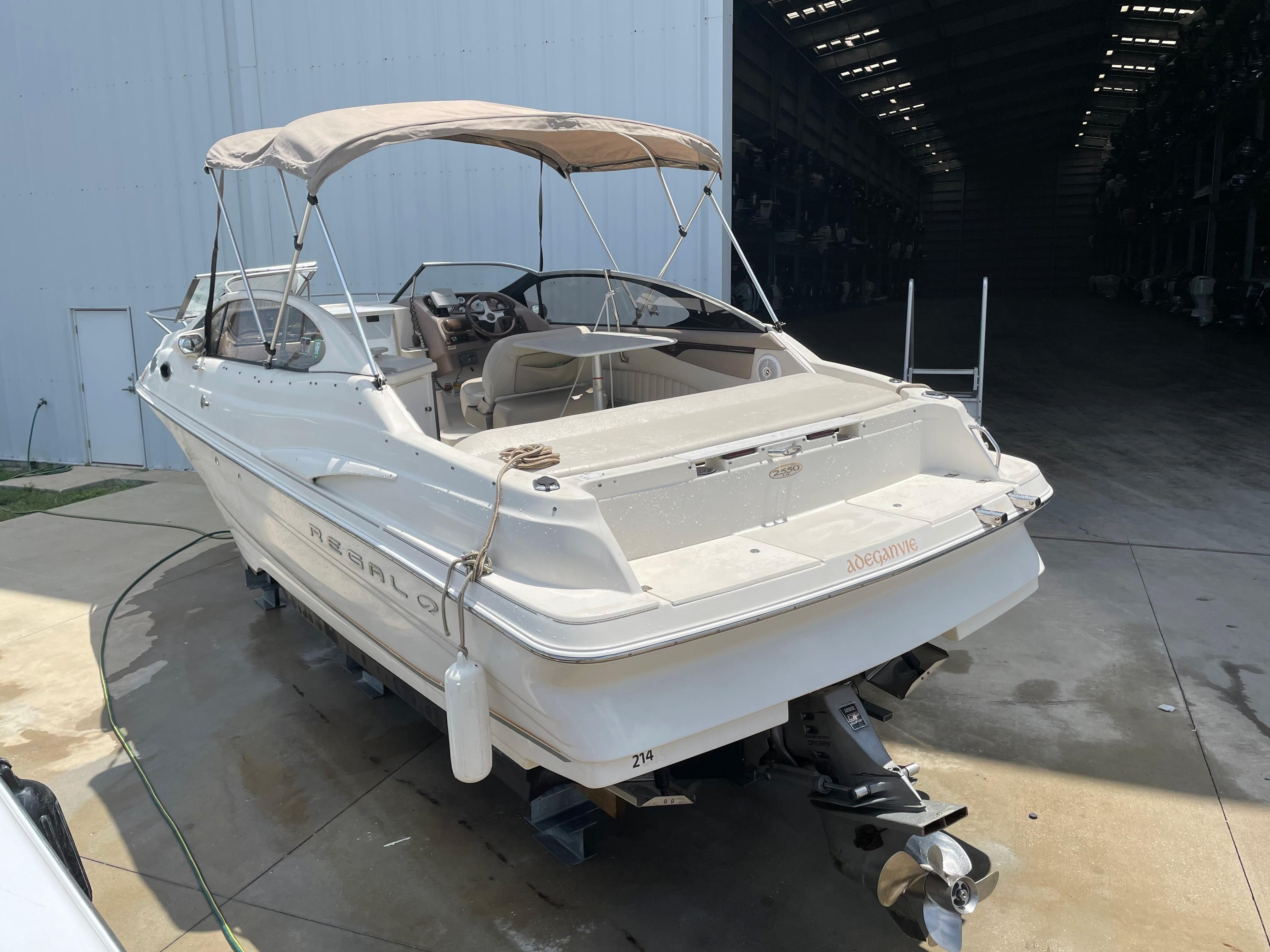 2000 Regal Boats 2550 LSC