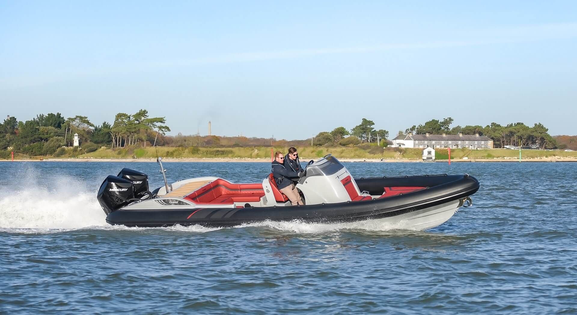 2021 Cobra Ribs Nautique 9.2