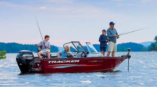 2021 Tracker Boats Pro Guide V-175 Combo