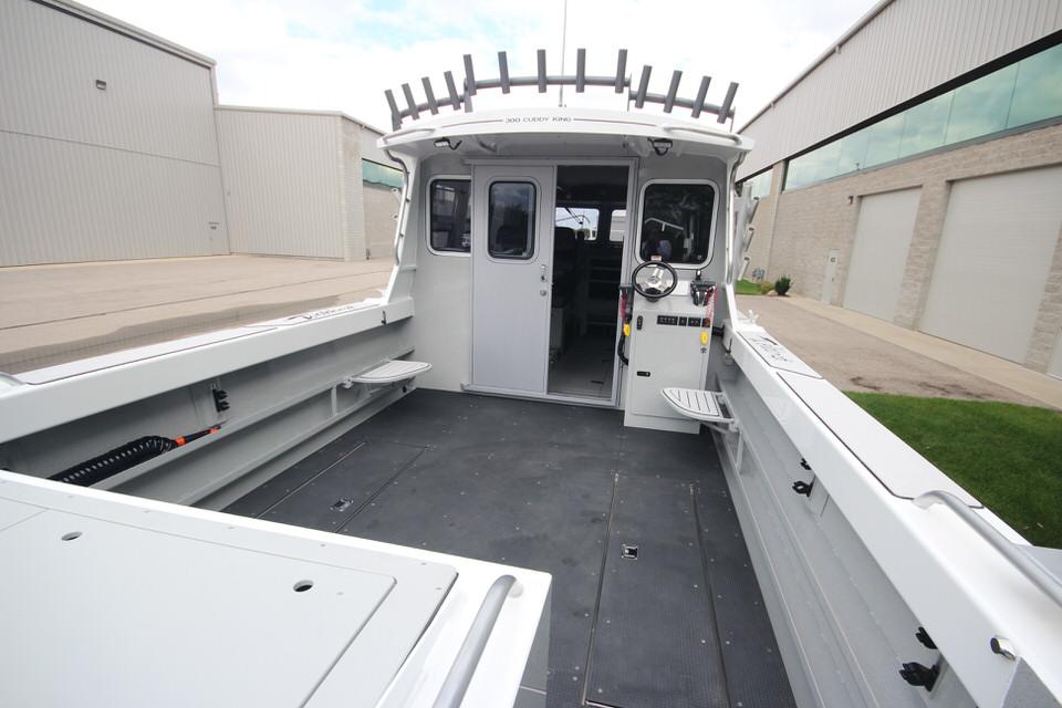2022 Weldcraft 300 Cuddy King OS - Twin 300hp HM EX- On Order