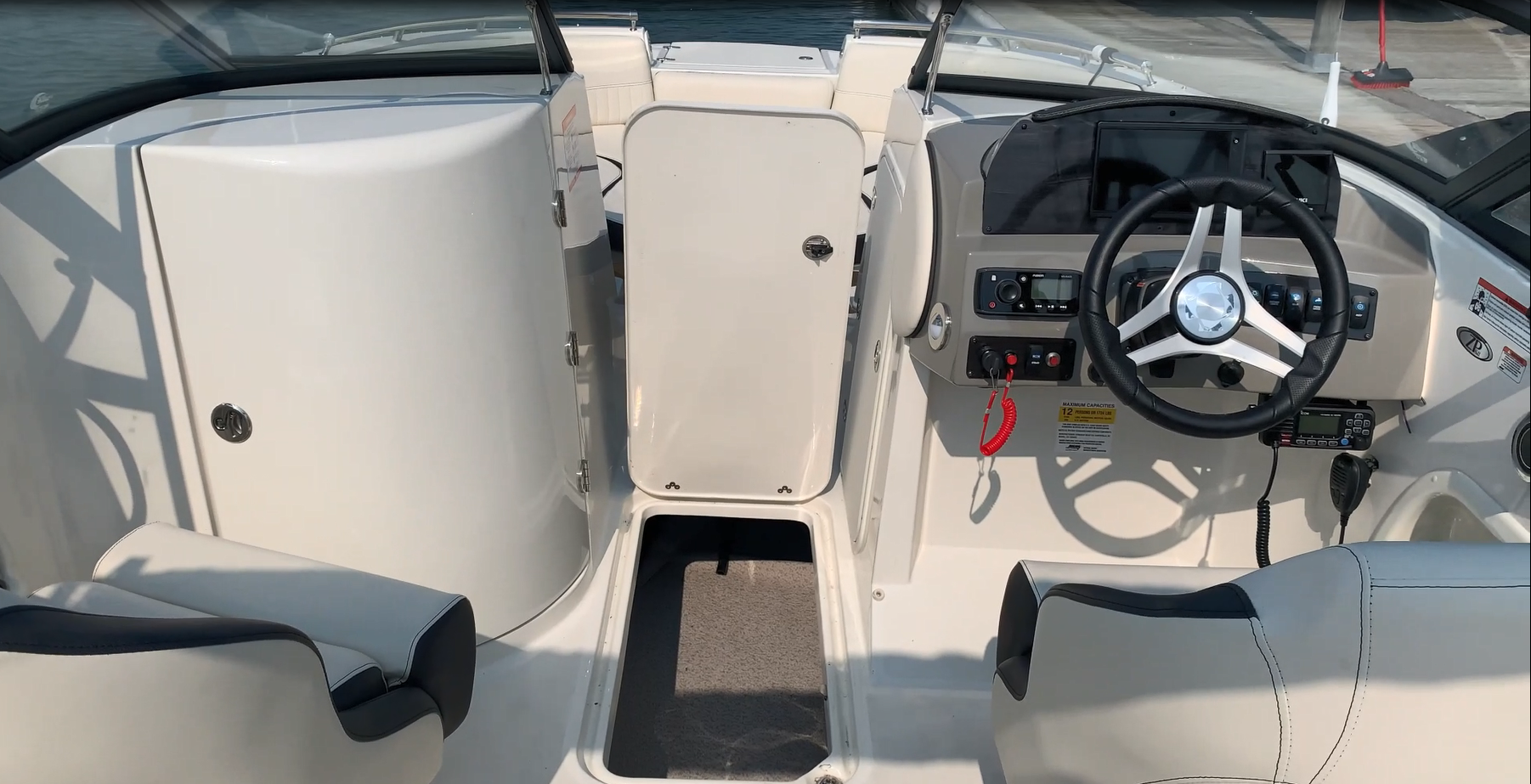 2021 Stingray Boats Stingray 231DC