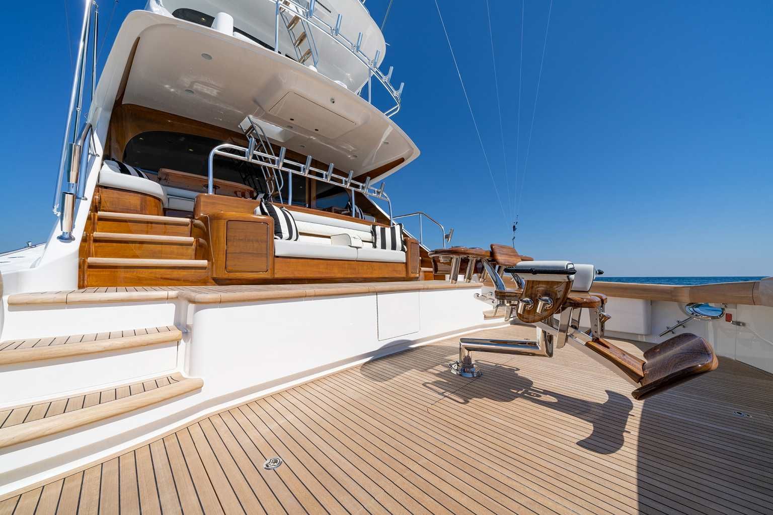 2023 Viking Yachts 90 Convertable