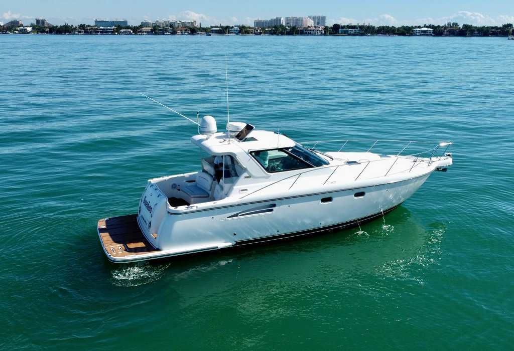 2004 Tiara Yachts 3600 Sovran