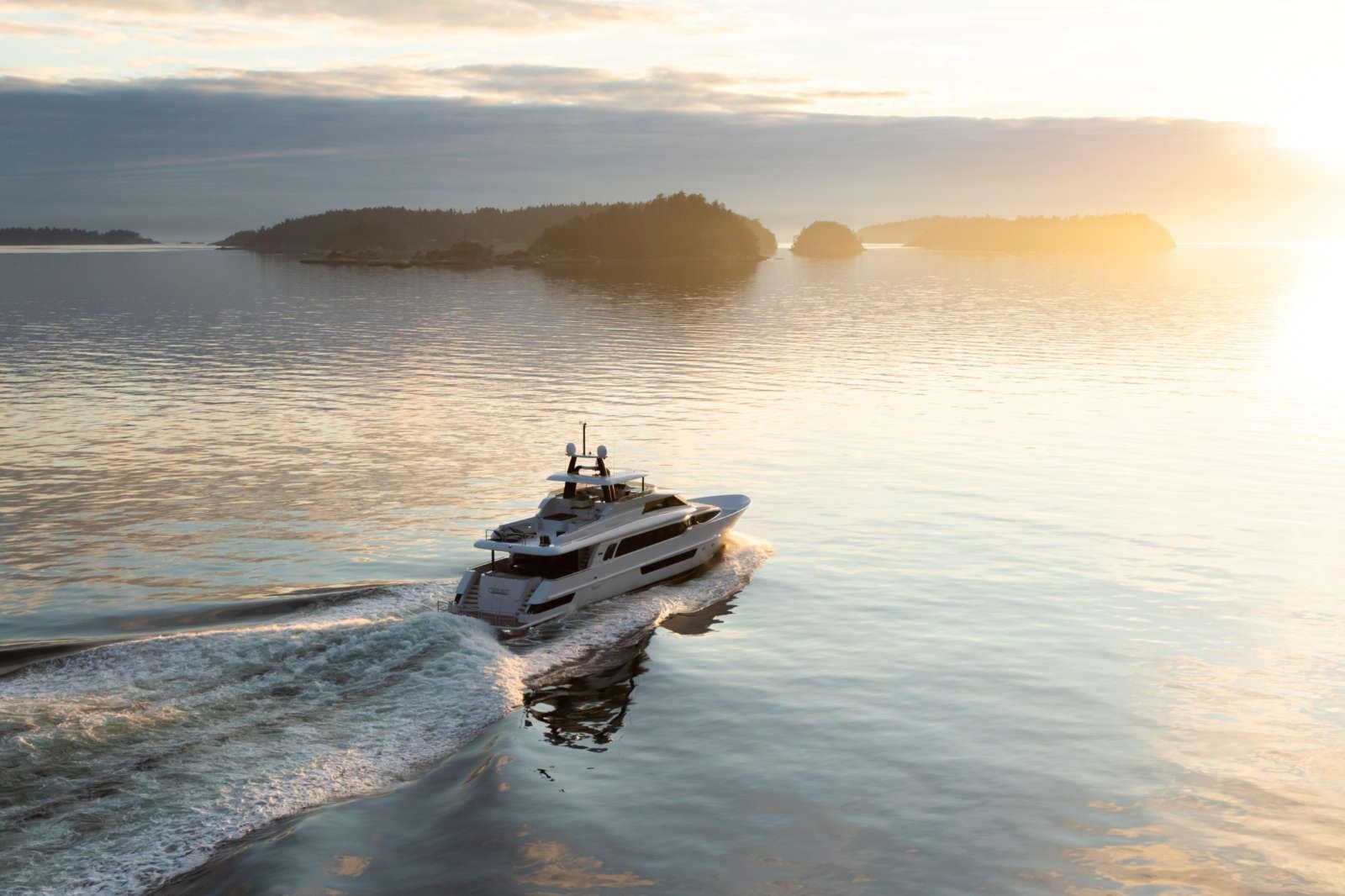 2020 Crescent Yachts 117