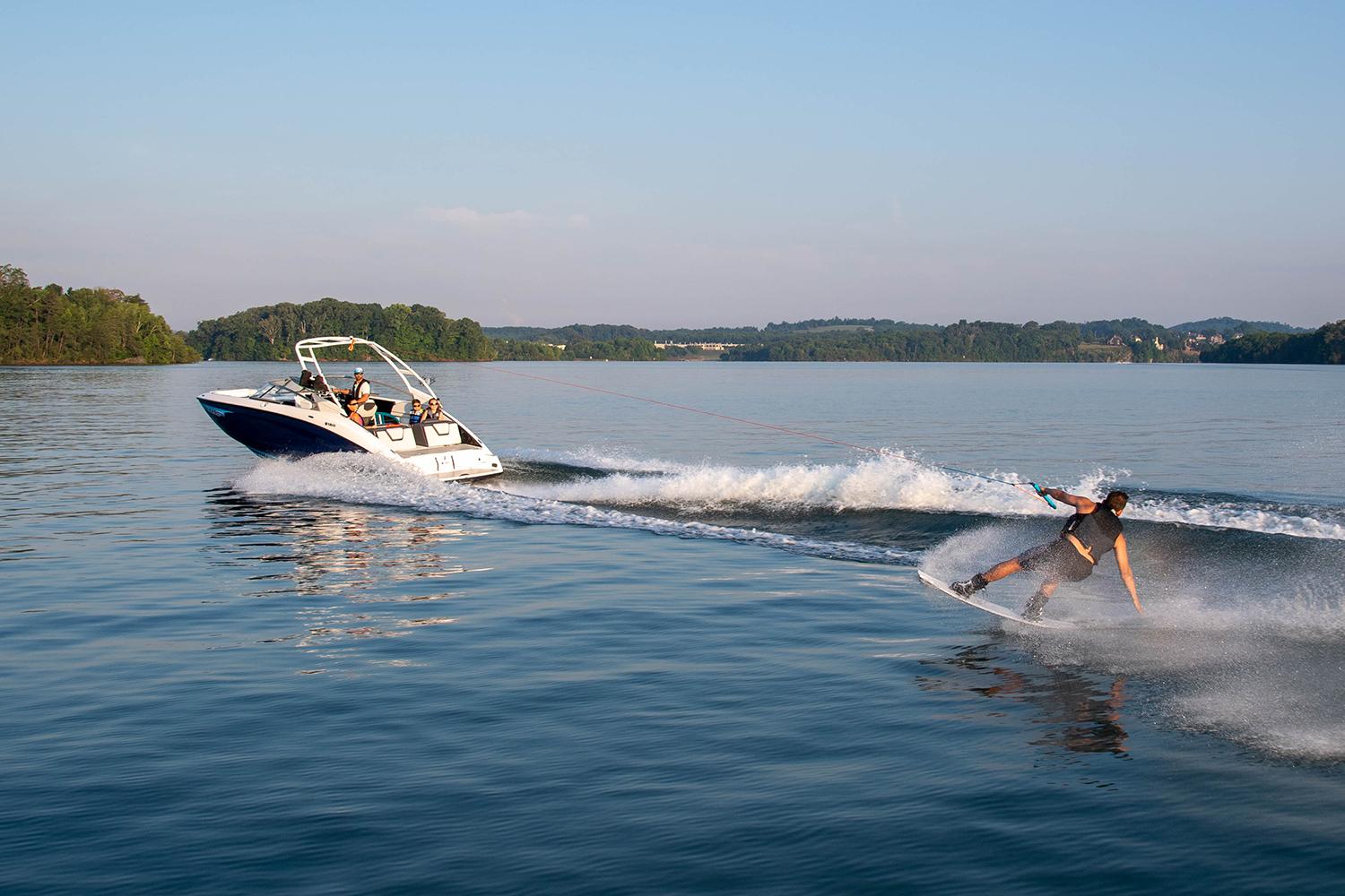 2023 Yamaha Boats AR250