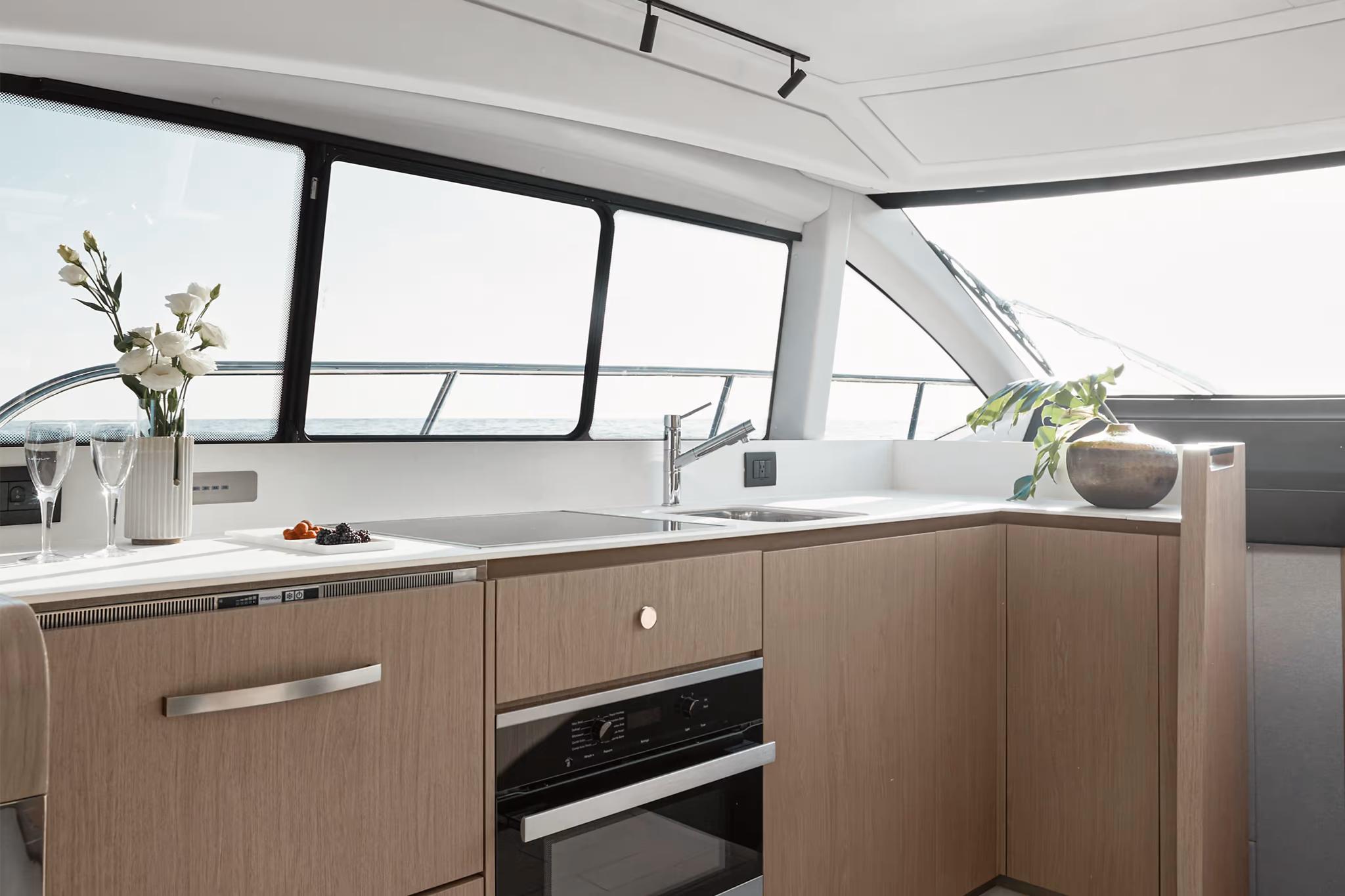 2015 Azimut Yachts 50 Fly