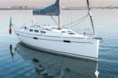 2011 Italia Yachts Italia 10.98