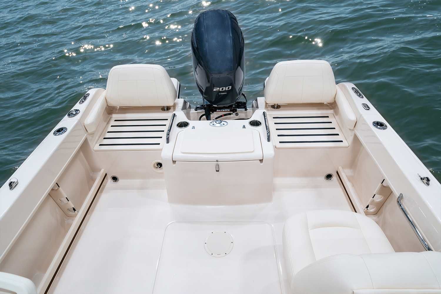 2022 Grady-White Freedom 215