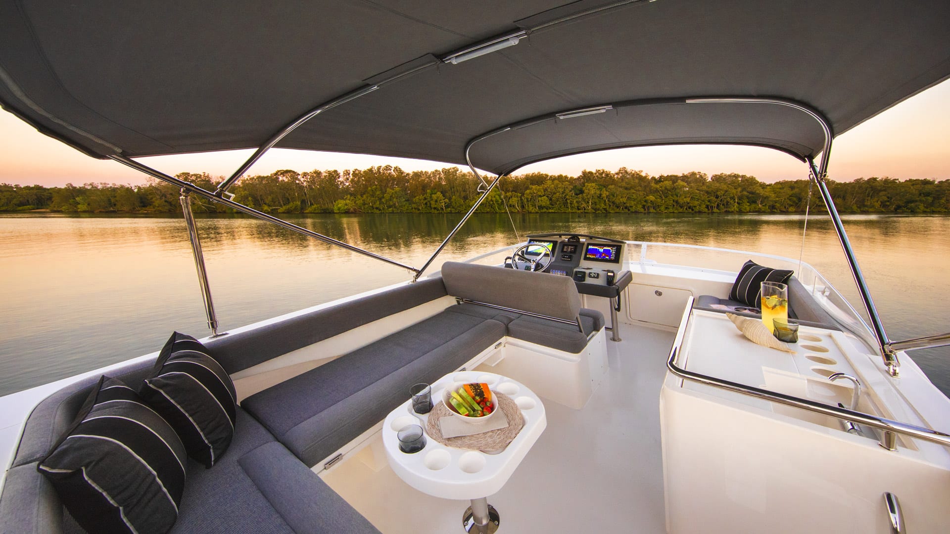 2019 Riviera 39 Open Flybridge