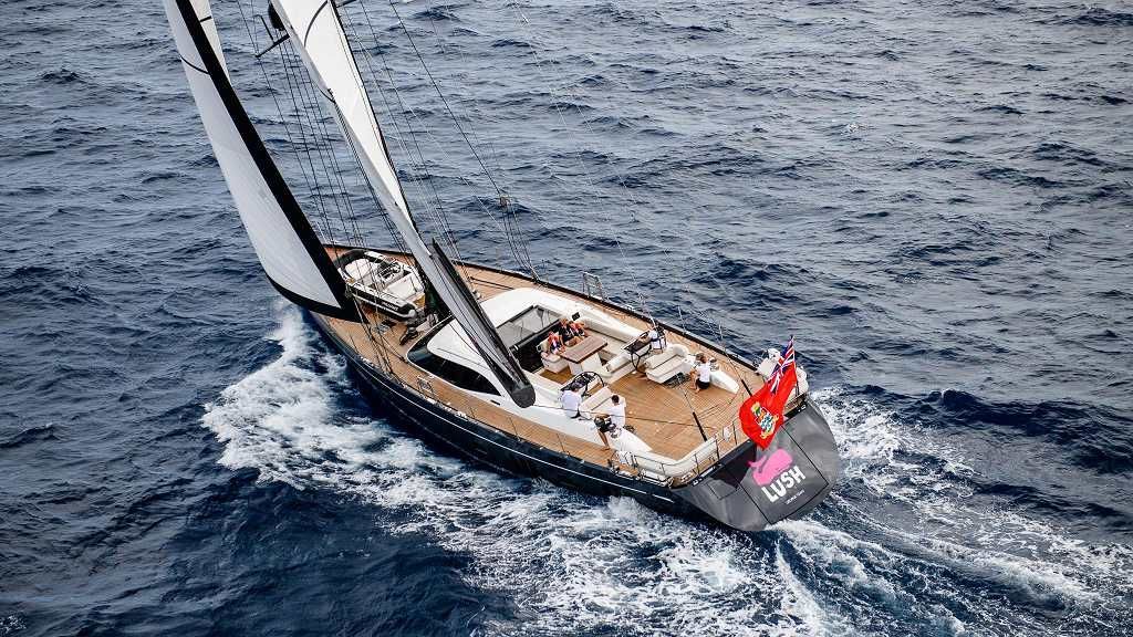 2013 Oyster Yachts 885