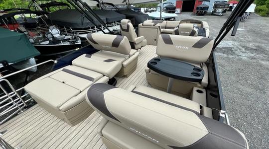 2022 Sylvan L-3 DLZ Tritoon - In Stock