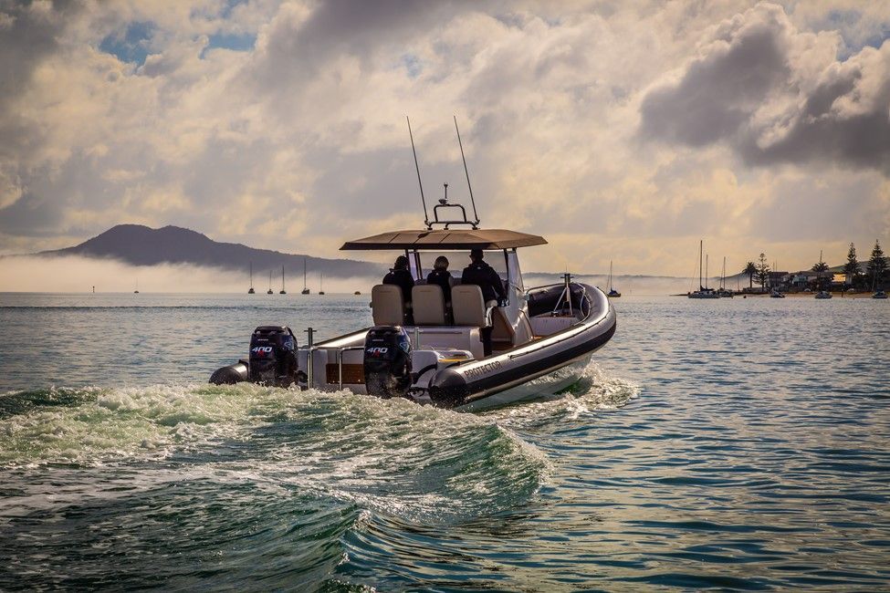 2021 Rayglass Boats Protector 380 Chase