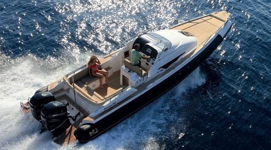 2022 Nuova Jolly Prince 33 Sport Cabin