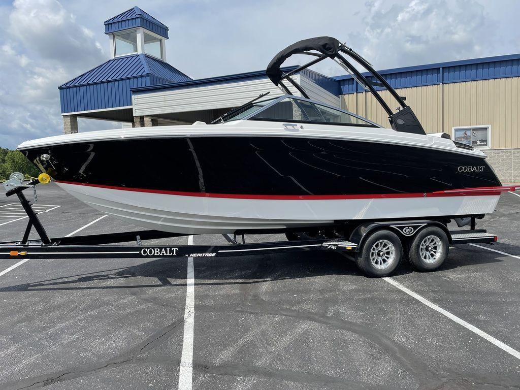 2022 Cobalt Boats R6