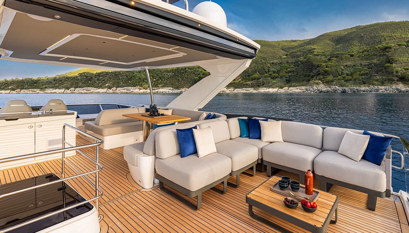 2021 Absolute Yachts 60 FLY