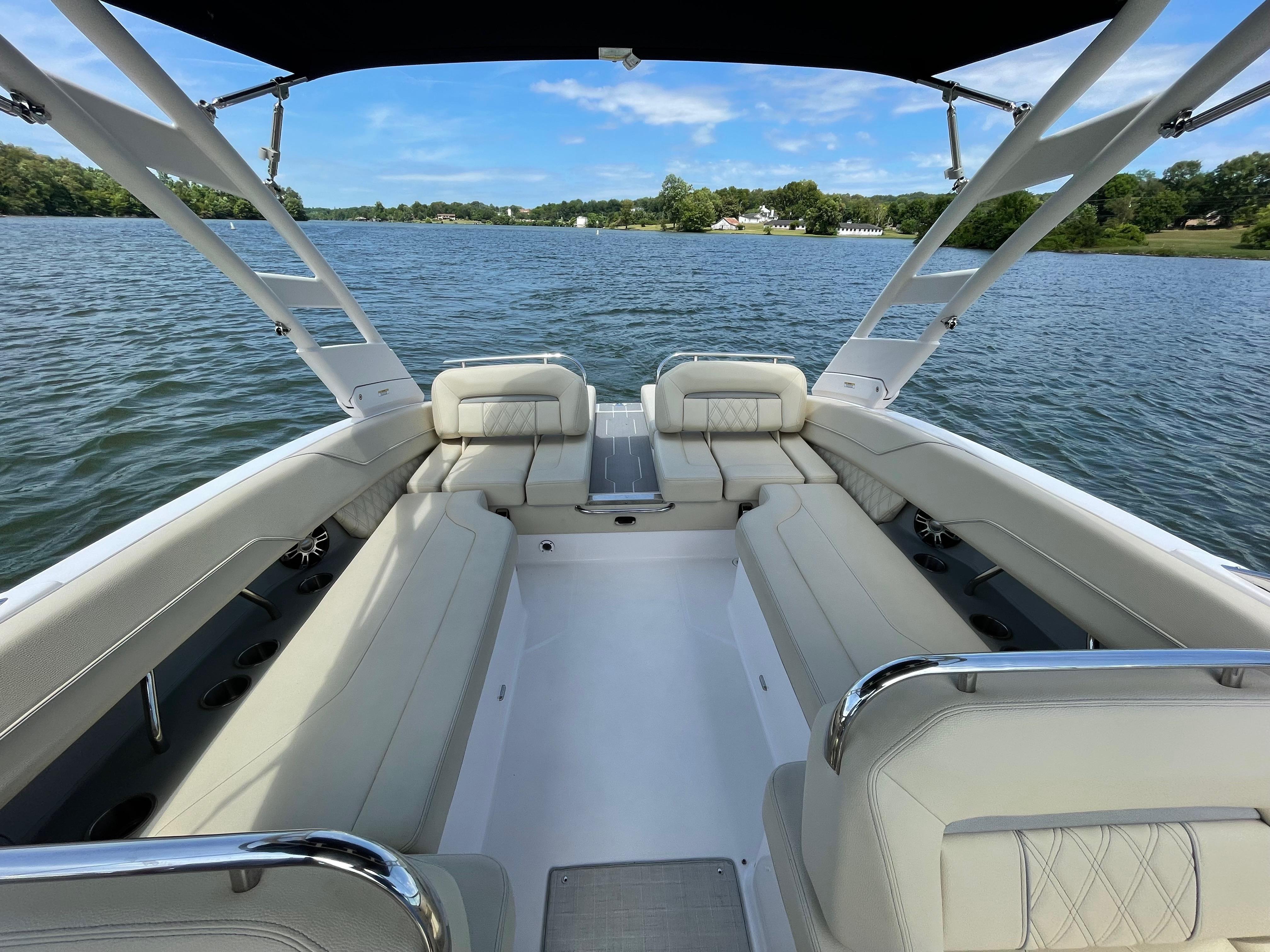 2020 Regal Boats LS6