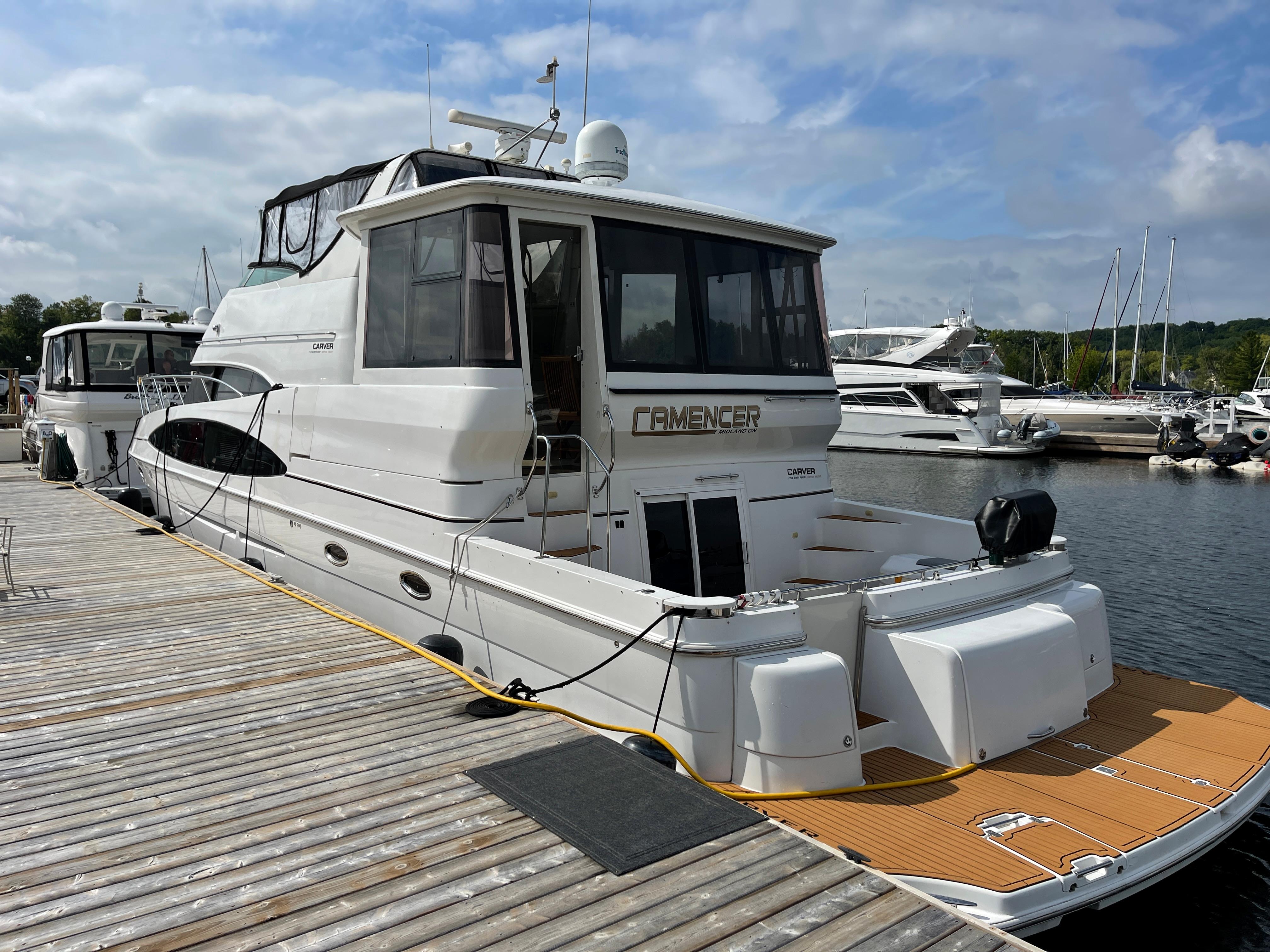 2002 Carver Yachts 564 Cockpit Motor Yacht
