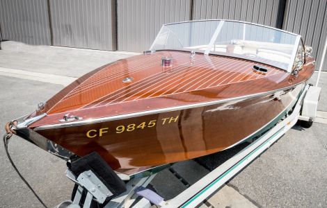 2001 Hacker Craft 27' Sport