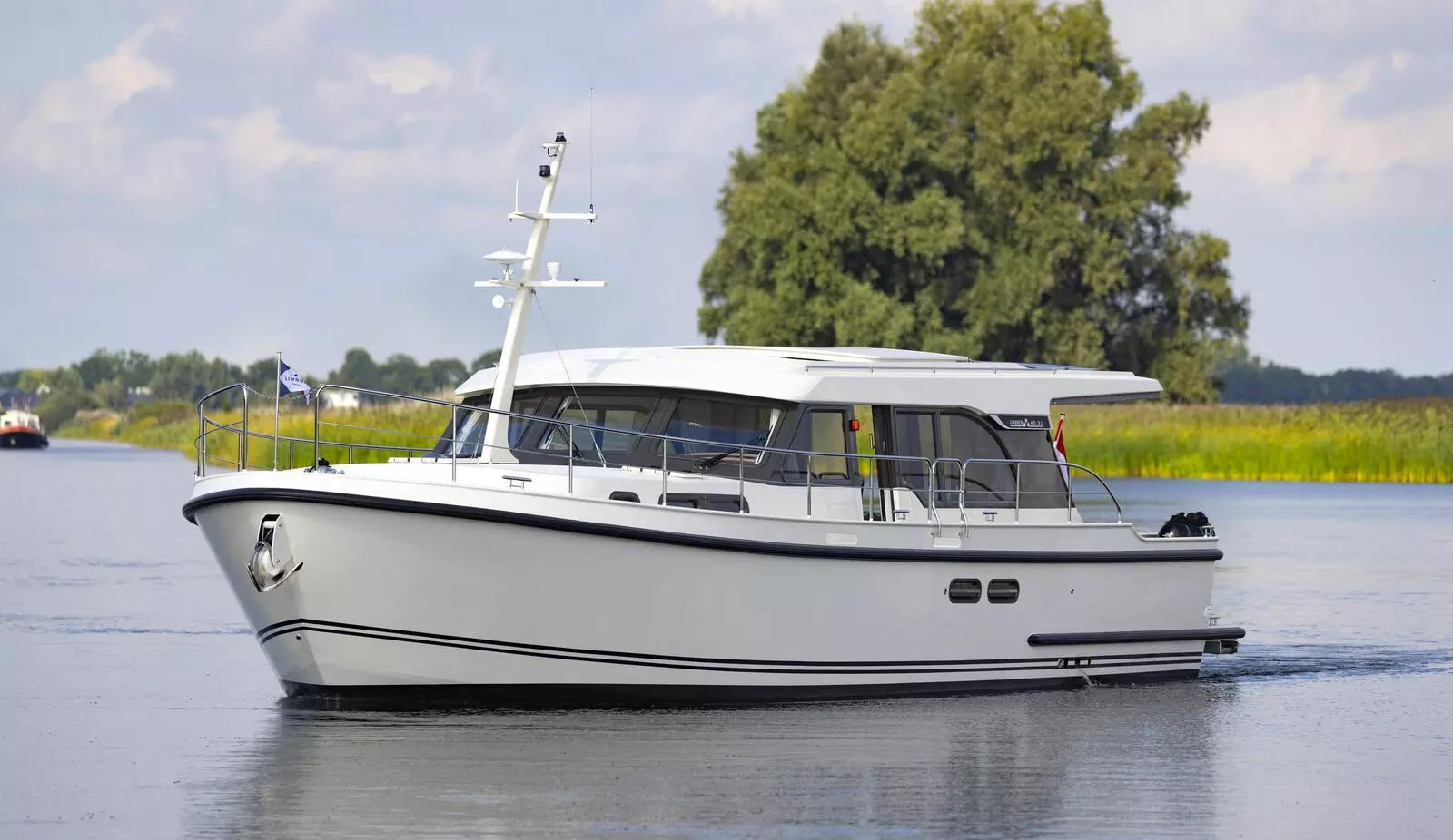 2022 Linssen Yachts 45 SL Sedan
