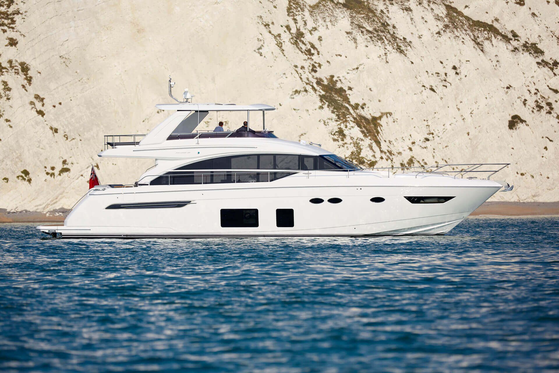 2015 Princess Yachts V68