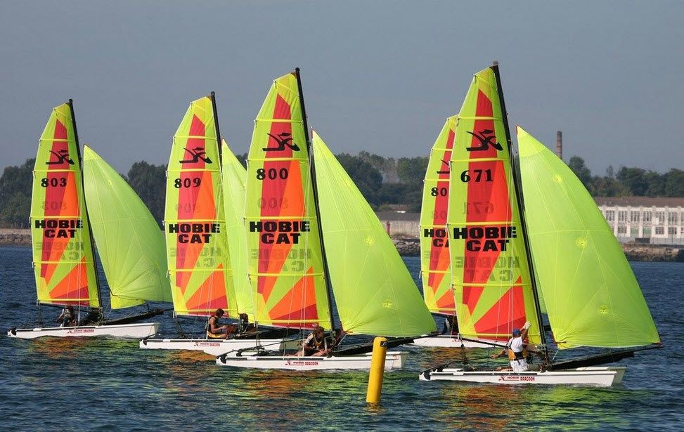 1998 Hobie Cat  Hobie Cat Dragoon Club