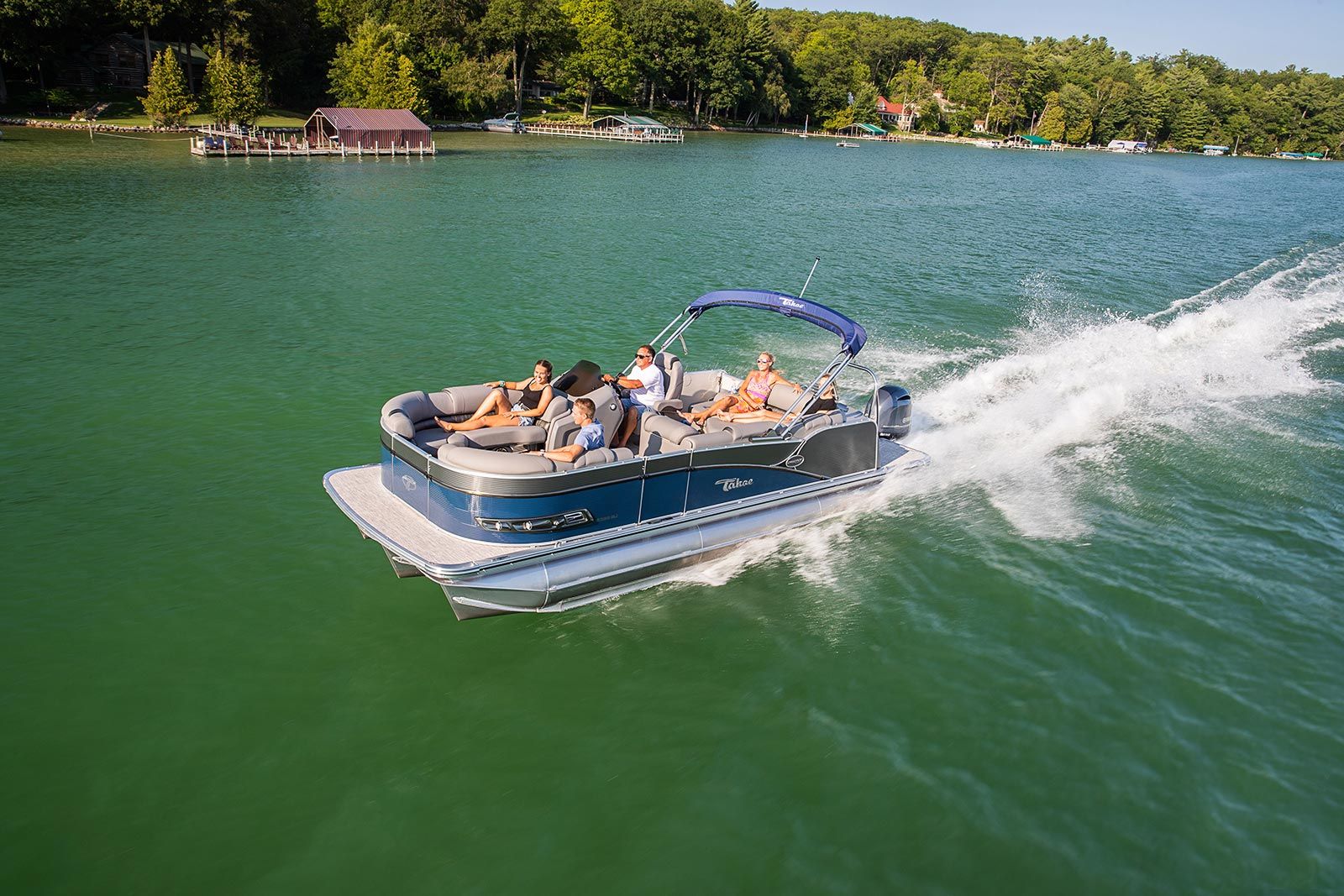 2022 Tahoe Cascade Platinum Rear J Lounge Tritoon & Mercury 3