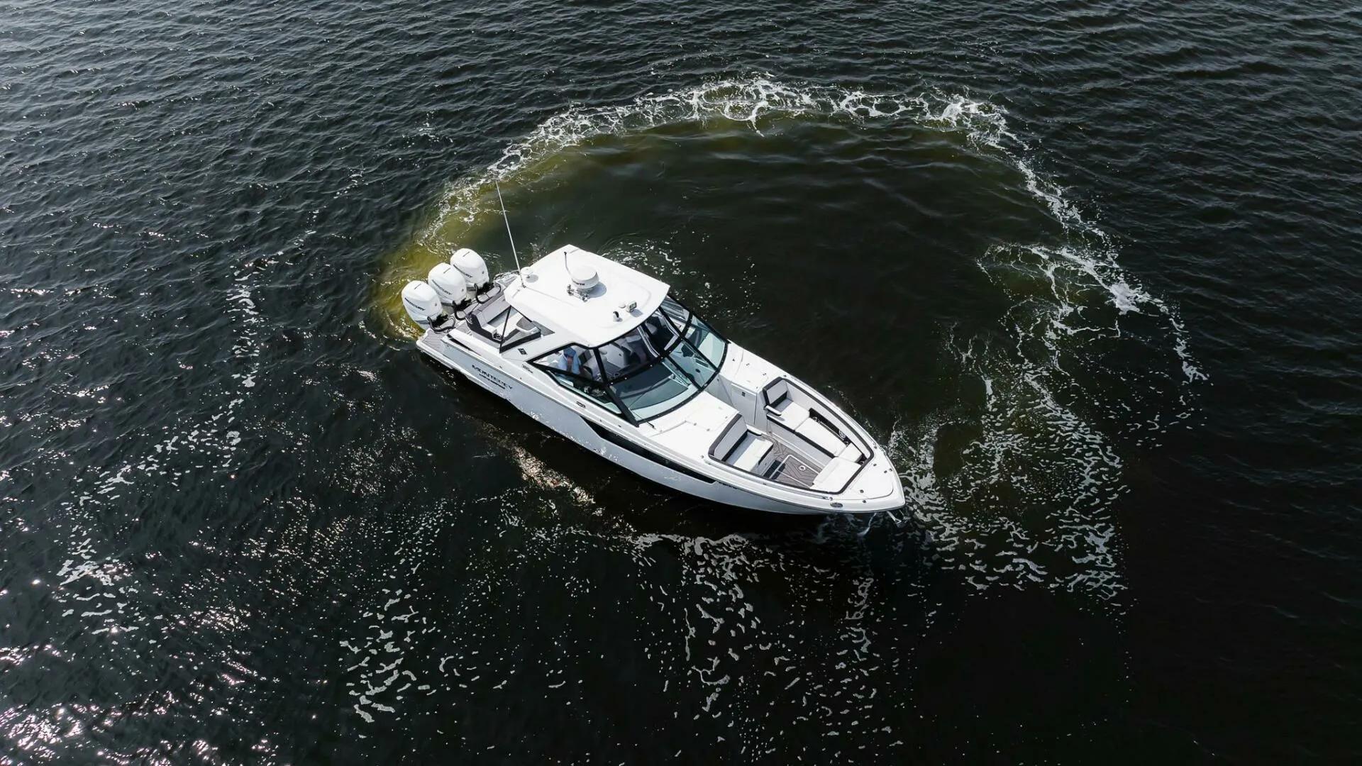 2022 Monterey 385 SE