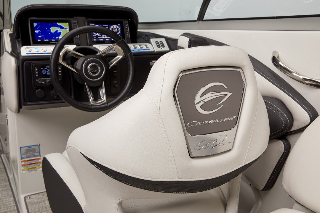 2016 Crownline 270 SS