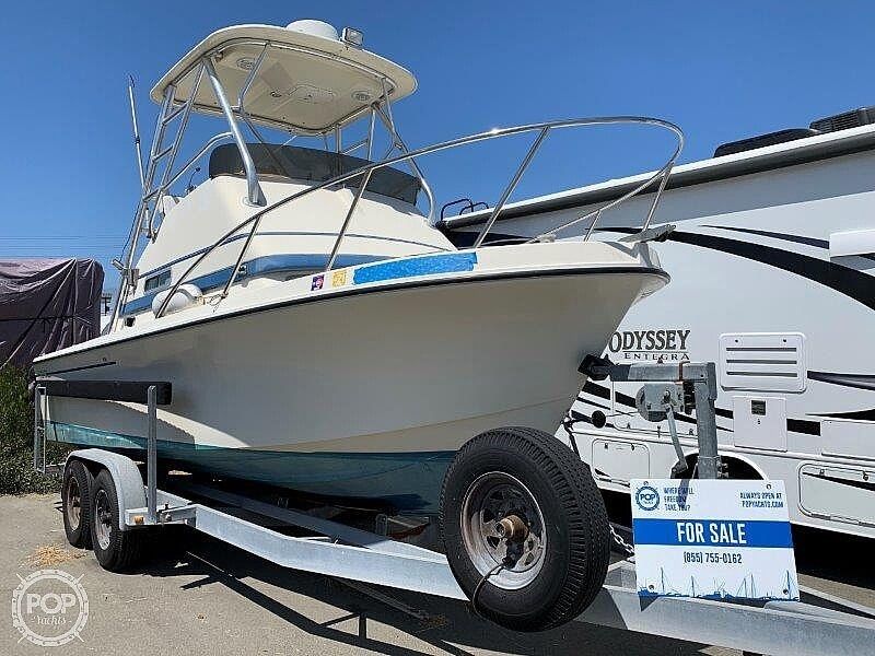 1982  24 Flybridge Sportsfisher