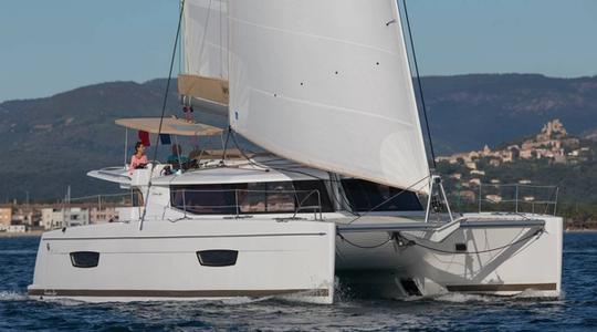 2016 Fountaine Pajot Helia 44