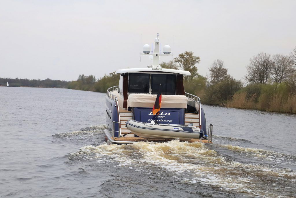 2021 Steeler 60S Performance Centre Sleeper