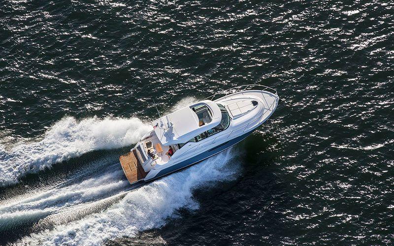 2022 Tiara Yachts 44 Coupe