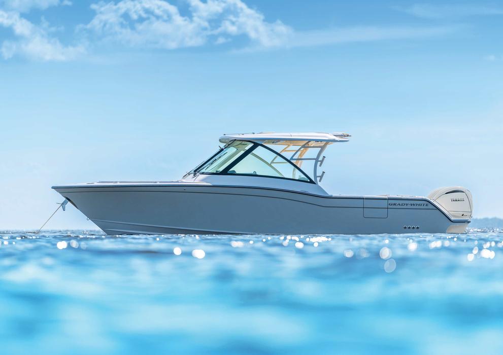 2022 Grady-White Freedom 325