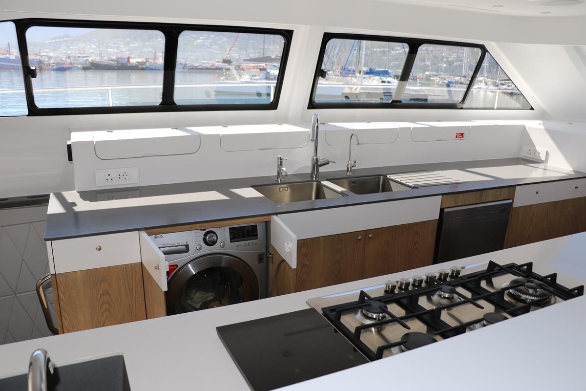 2015 Two Oceans 750E Power Catamaran II