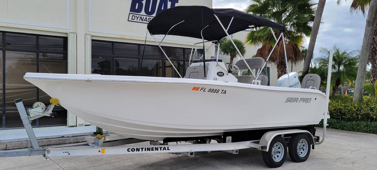 2021 Sea Pro 199