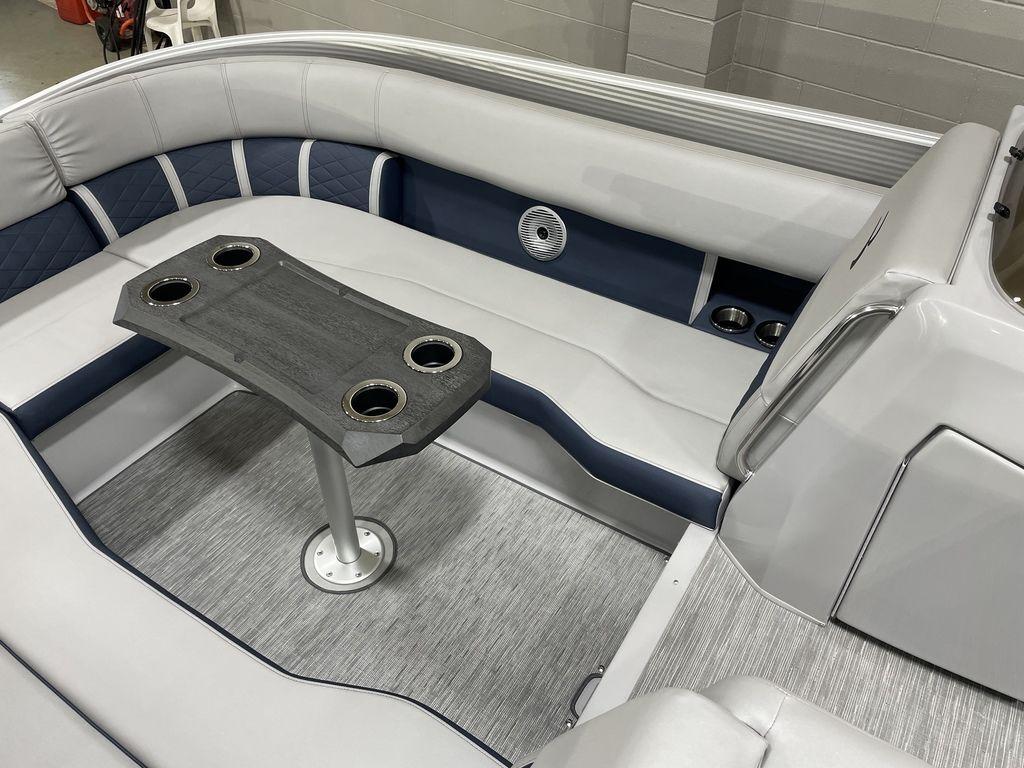 2022 Bennington 25 LTFB