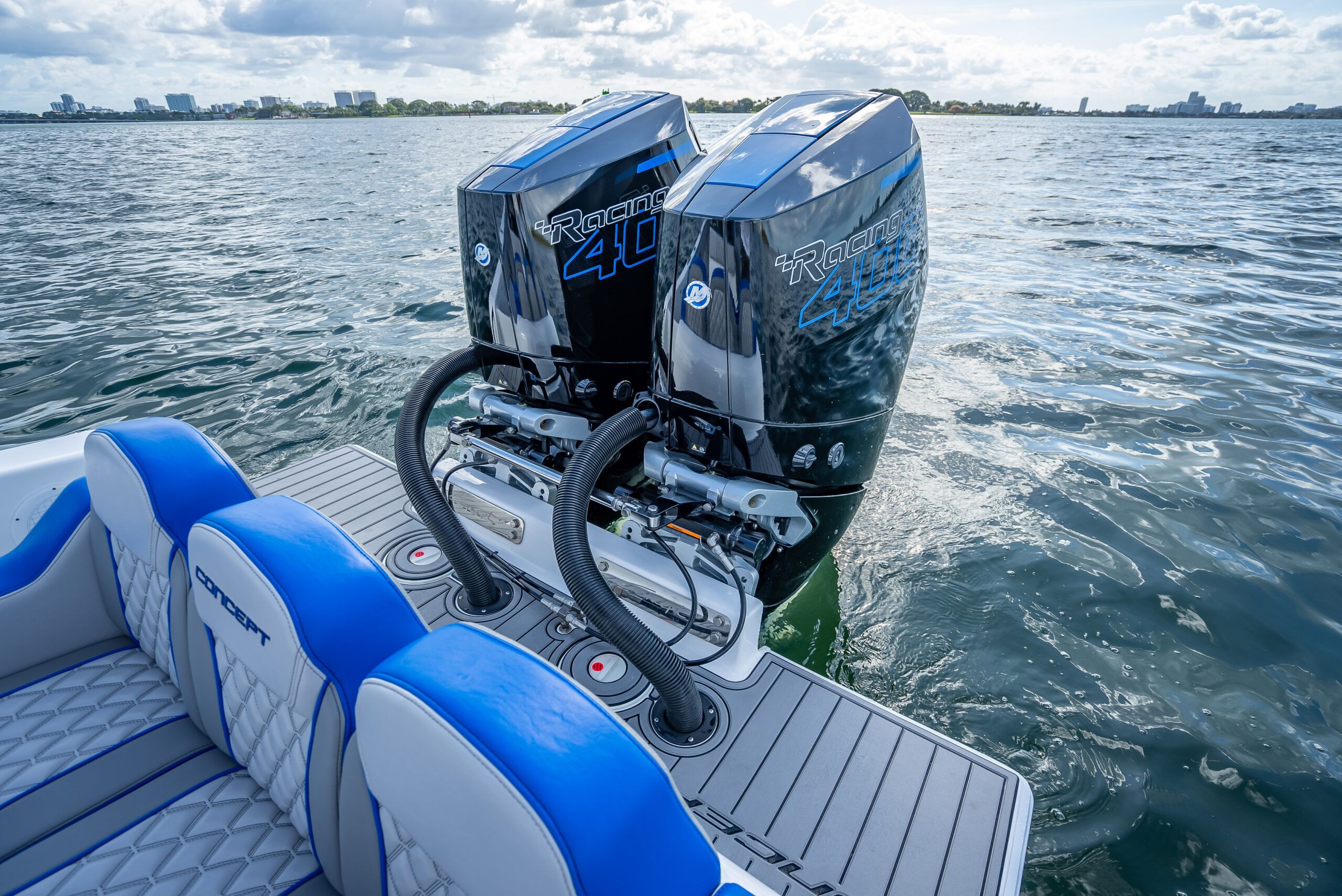 Concept 32 Open Deck centre console, photo 4