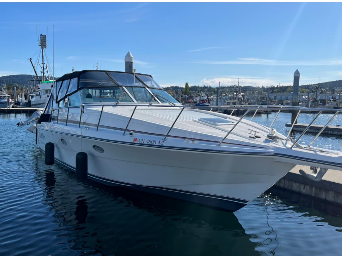 1994 Trojan Boats 370 Express